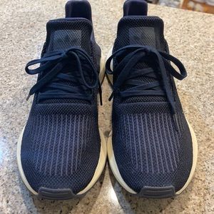 Adidas Originals Swift Run Men's Running Shoes